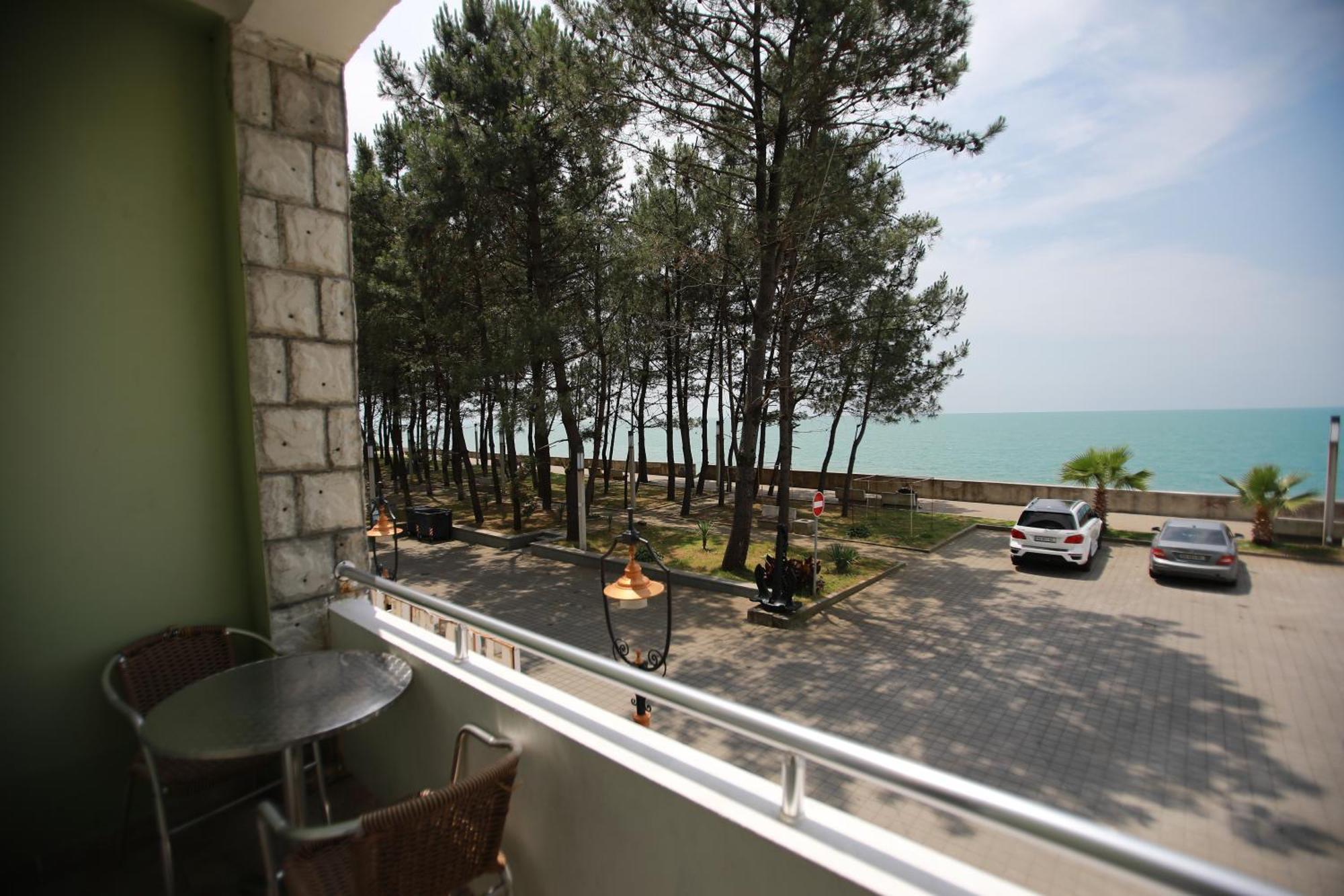 Green House Hotel Kobuleti Eksteriør billede